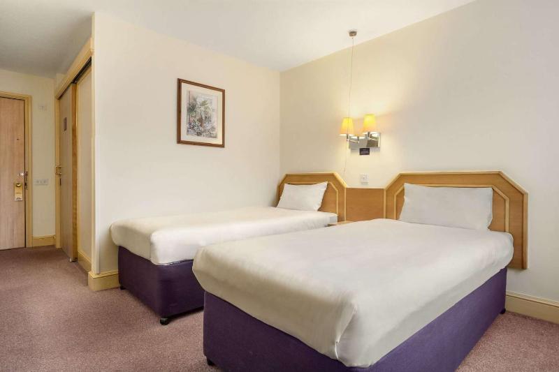 Twin Room - Disability Access image 1