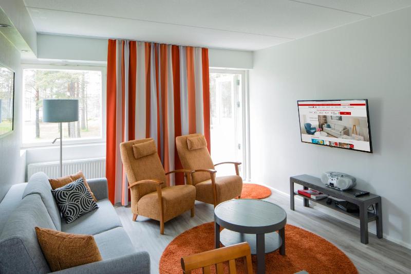 One-Bedroom Apartment - Main Building image 3