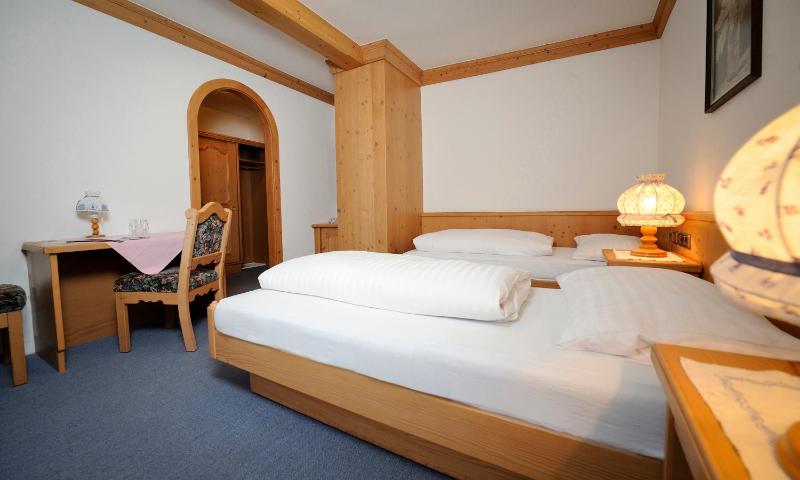 Double Room image 2