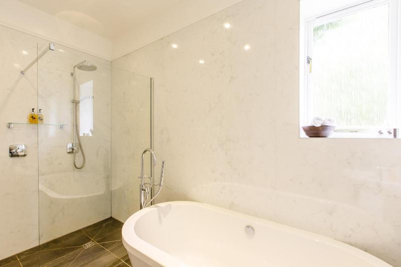 Superior Double Room image 4