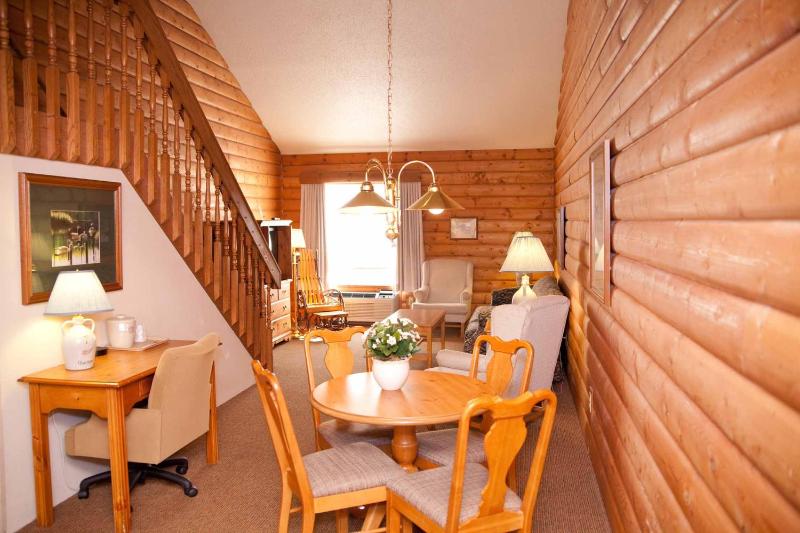 Loft King Suite with Sofa Bed - Non-Smoking image 2