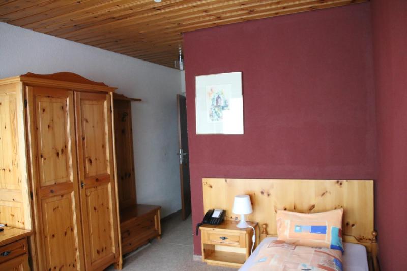 Single Room image 2