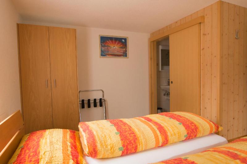 Double Room image 2