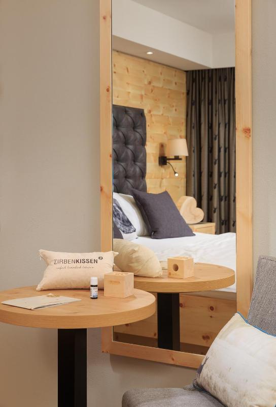 Luxury Triple Room image 2