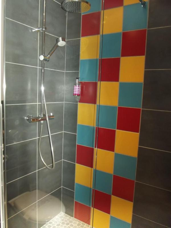 Twin Room image 3