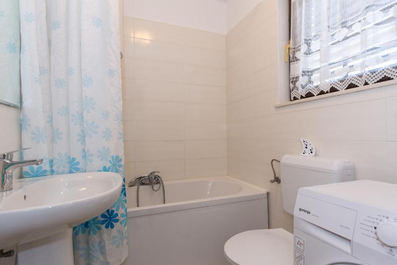 Holiday House Natasa - image 8