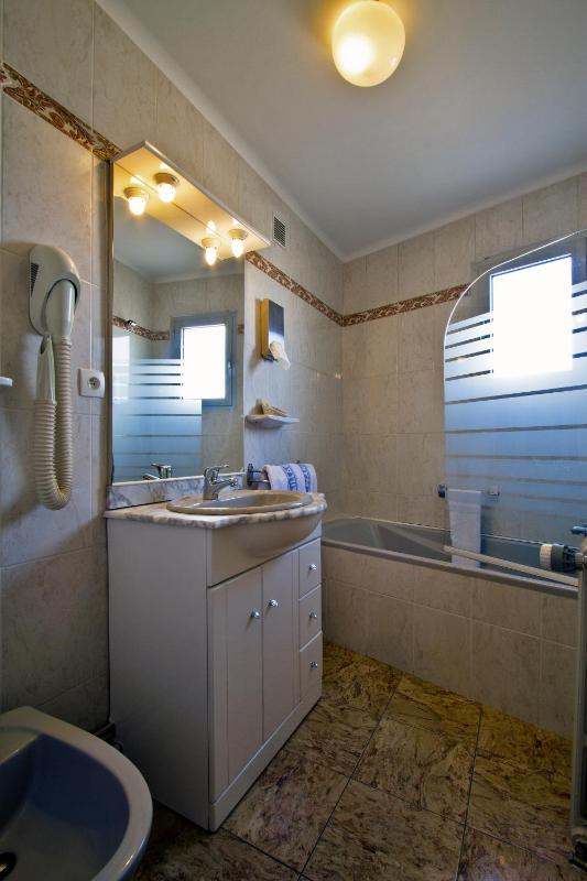 Double Room image 2