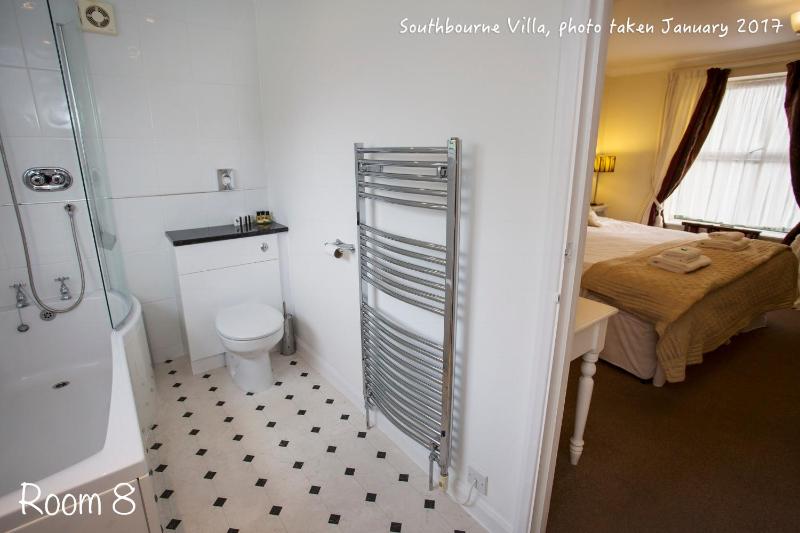 The Southbourne Villa - image 23