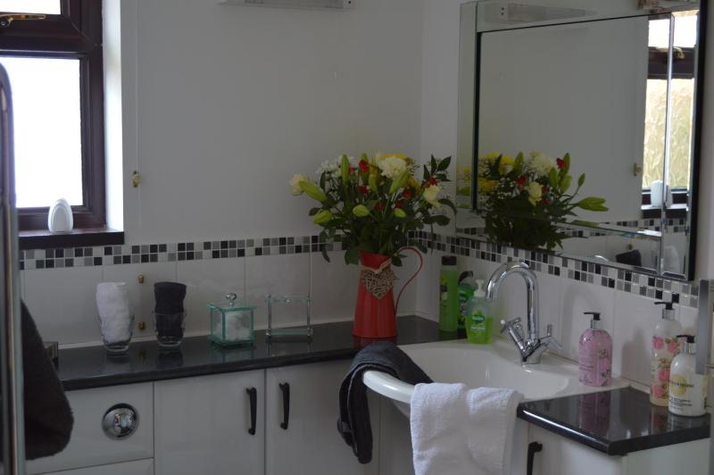 Double Room with Garden View image 3