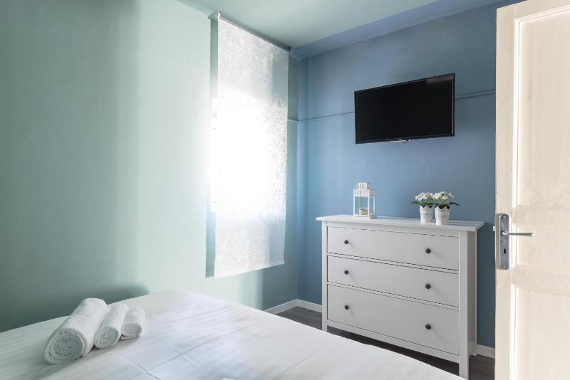 Apartment with Terrace image 3