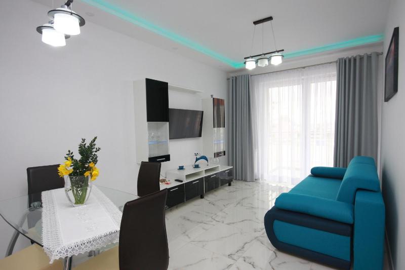 Apartment with Lake View image 4