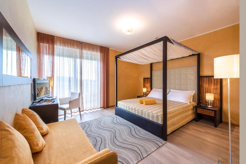 Junior Suite image 1