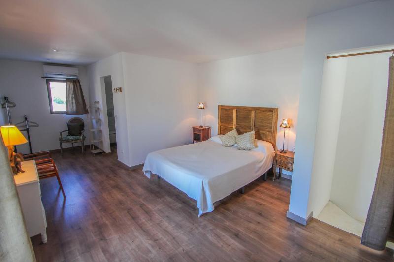 Laja - panoramic hillside holiday house in Moraira - image 16