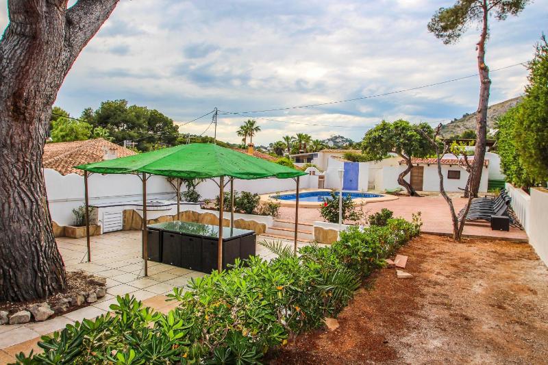 Pedro - two story holiday home villa in El Portet - image 9
