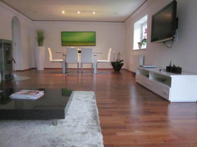 Two-Bedroom Apartment with Terrace image 2
