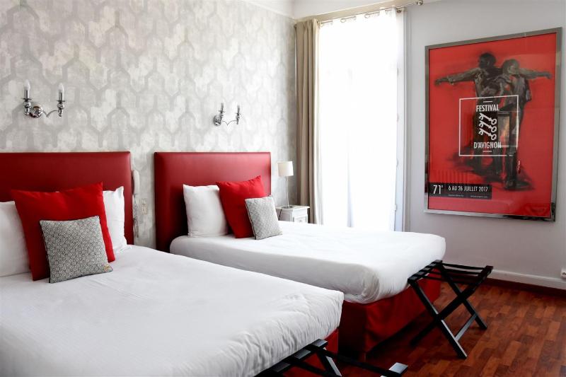 Superior Twin Room image 2