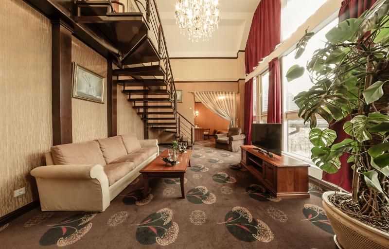 Presidential Suite image 2