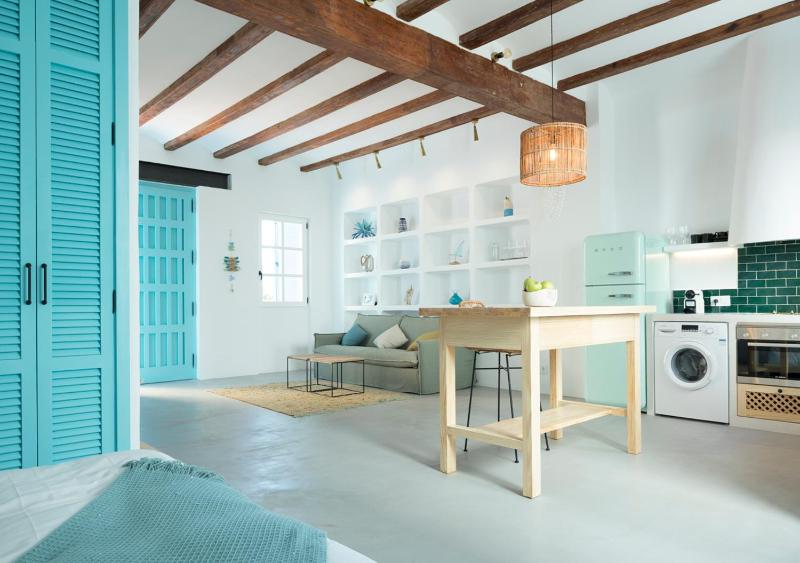 Apartment with Terrace image 3
