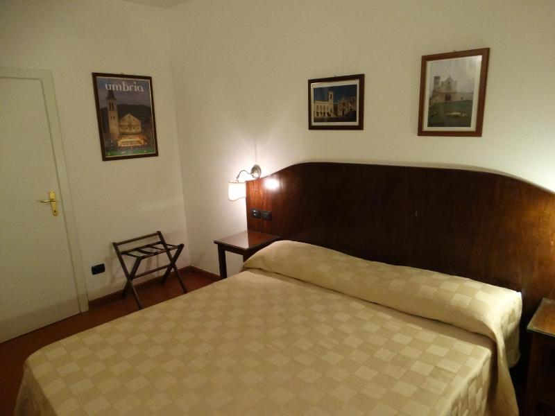 Double or Twin Room image 3