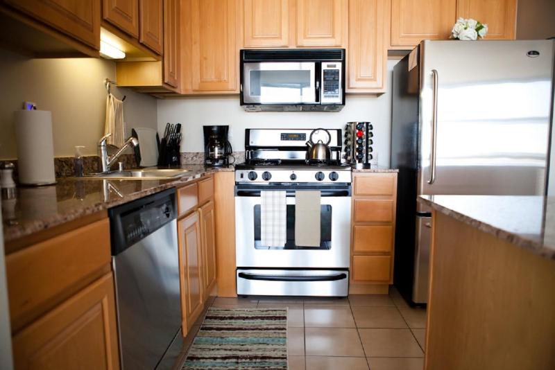 One-Bedroom Penthouse Apartment 7 image 4