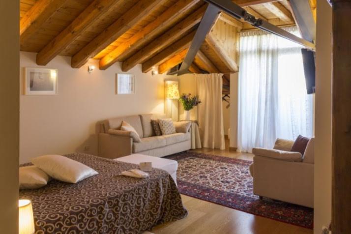 Junior Suite image 1