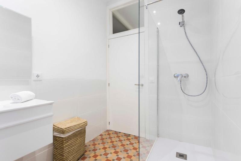 Superior Apartment image 3
