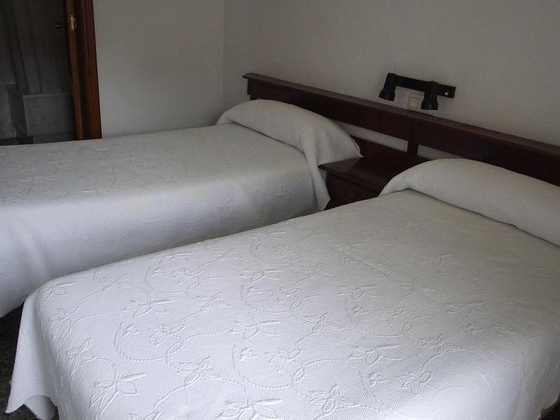 Double or Twin Room image 2