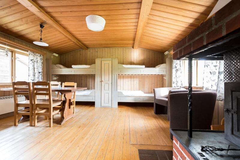 Cottage (4 Adults) image 4