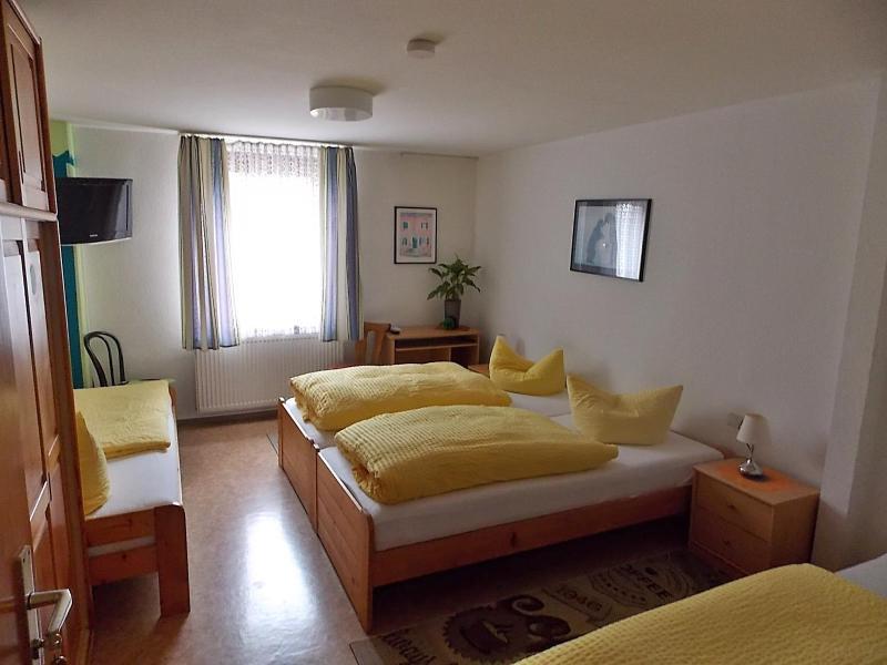 Quadruple Room image 2