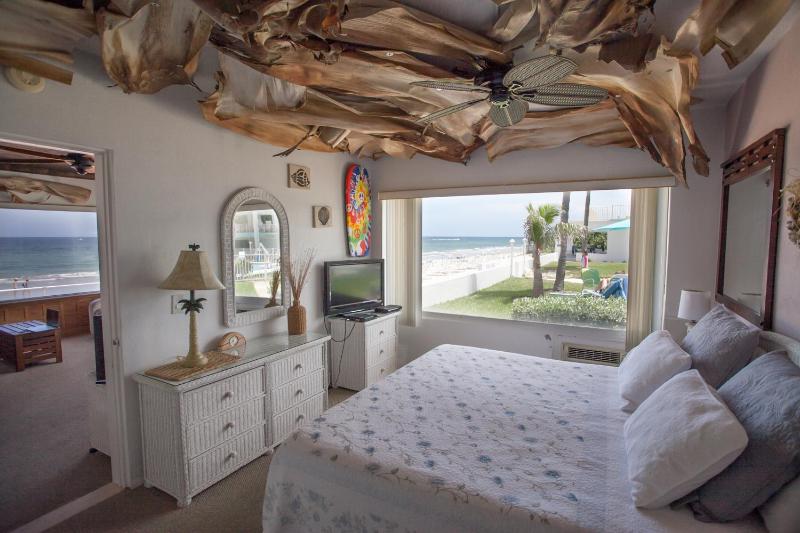 Apartment with Sea View 117 image 3