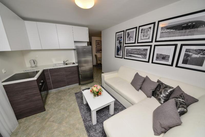 Sunset Deluxe Villa - image 19