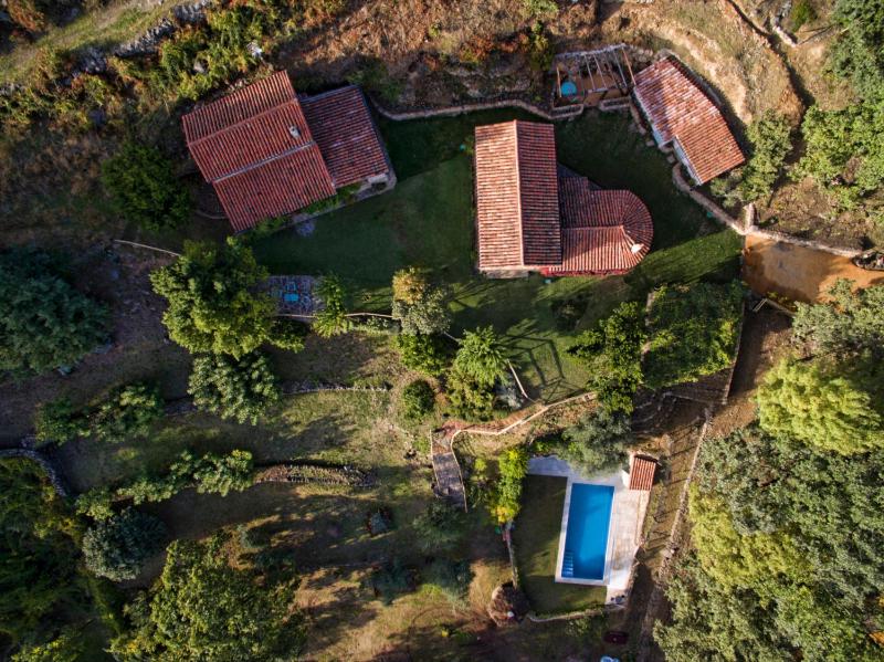 Two-Bedroom House image 4