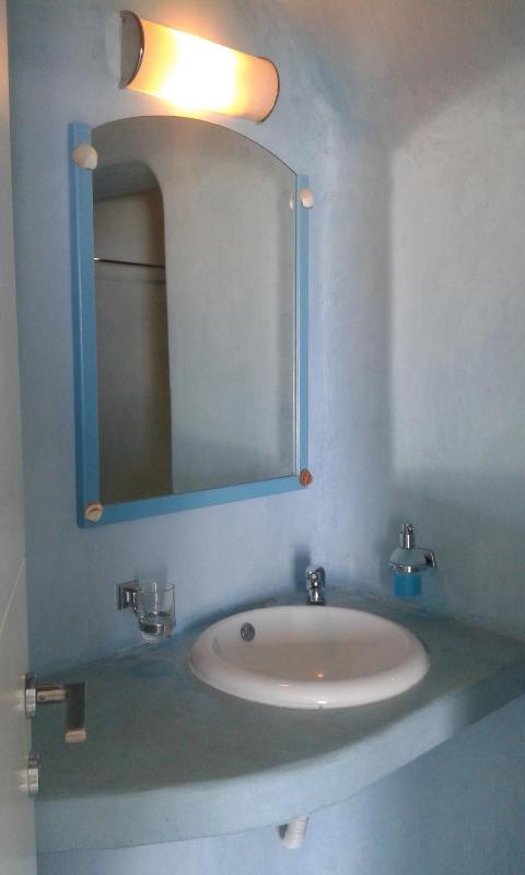 Honeymoon Suite (Caldera Sea & Sunset View) image 4
