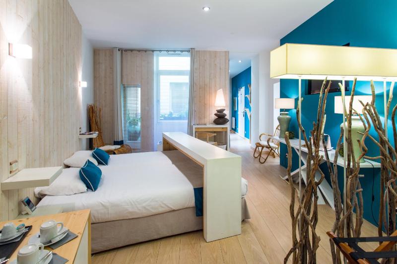 Superior Double Room image 2