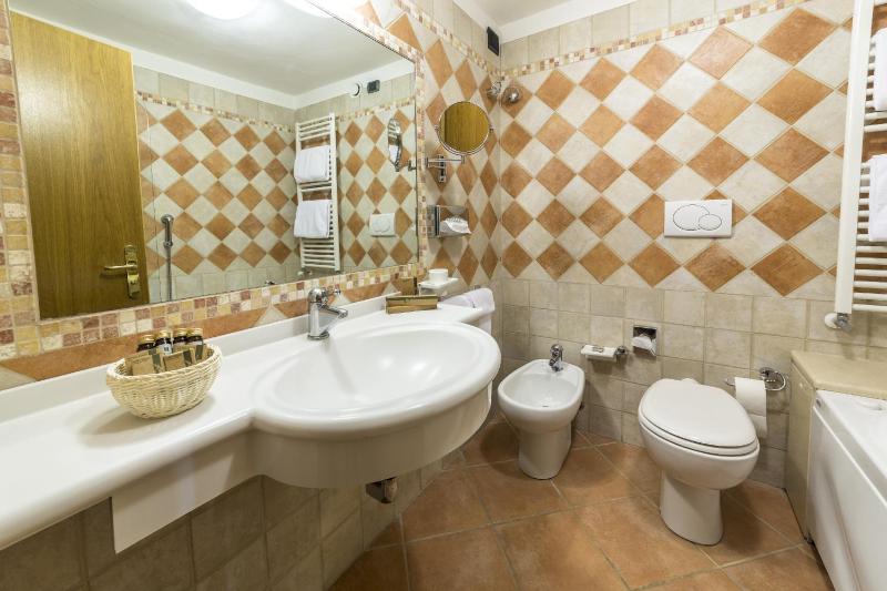 Junior Suite image 1