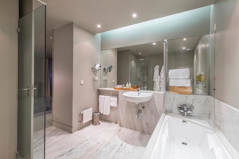 Suite image 2