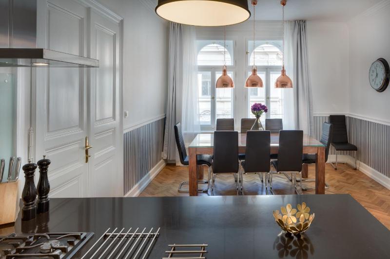 Apartment image 2
