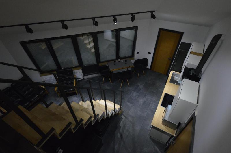 Air Loft Apartment - image 12