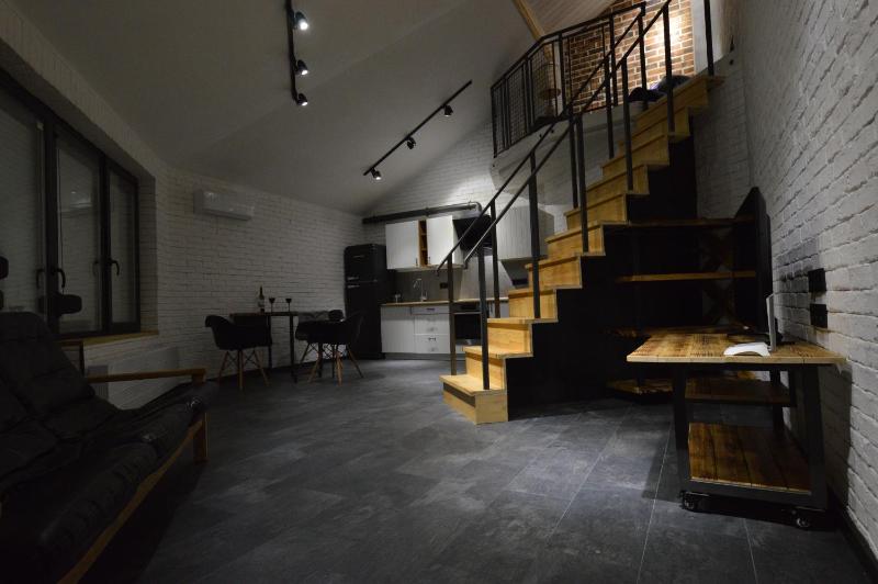 Air Loft Apartment - image 1
