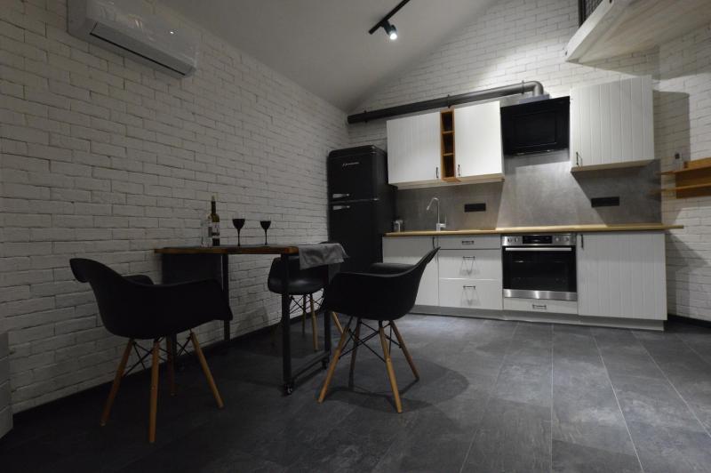 Air Loft Apartment - image 16