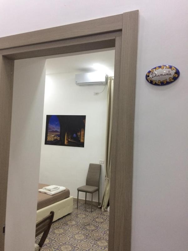 Double Room image 2