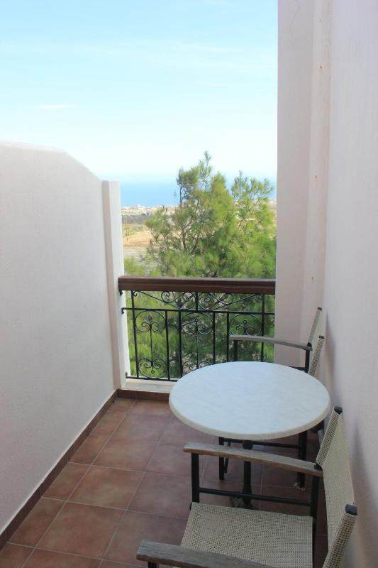 Double or Twin Room image 4