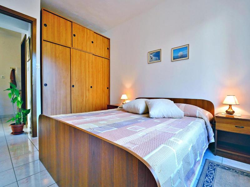 Apartment image 2
