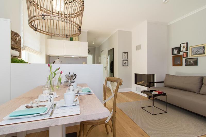One-Bedroom Apartment image 2