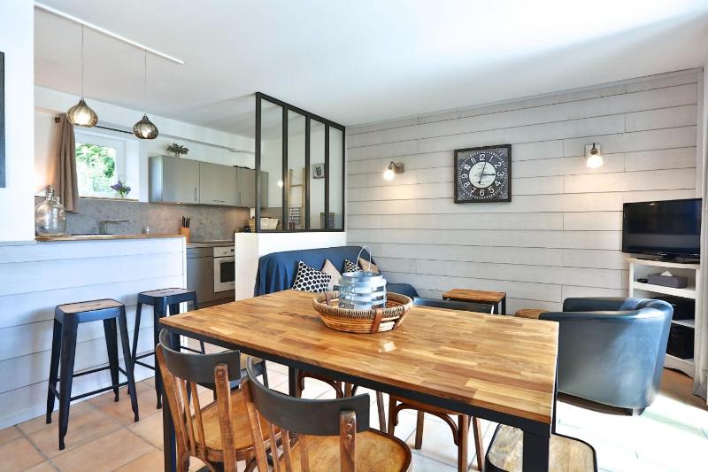 Two-Bedroom House image 2