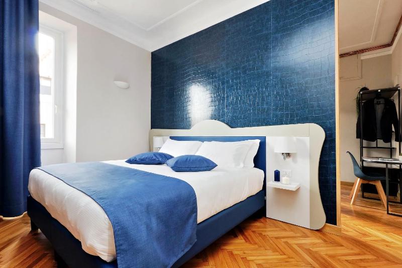 Junior Suite image 2