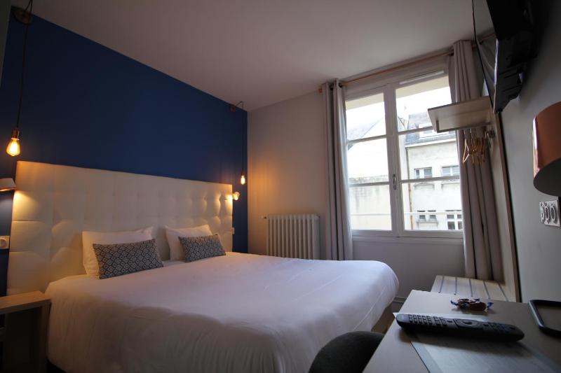 Hôtel La Fontaine Caen Centre - image 4