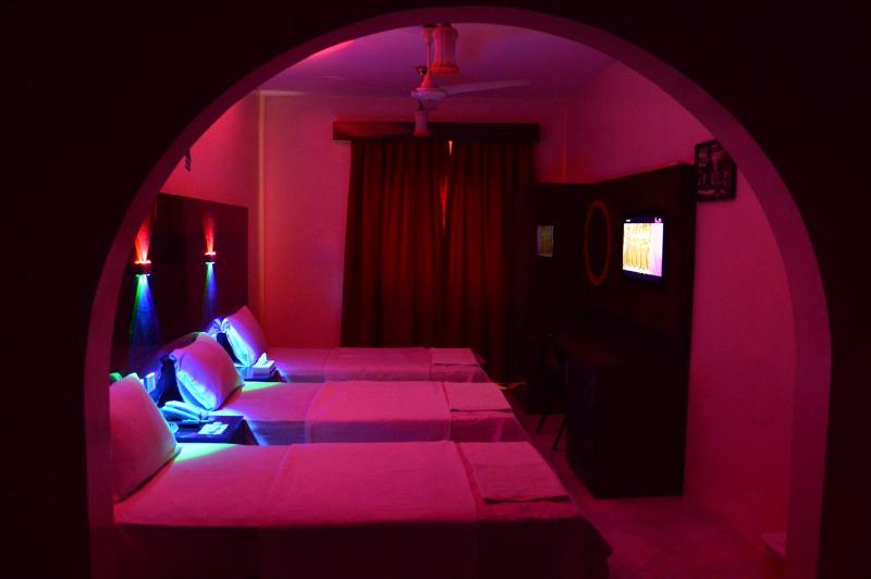 Standard Triple Room image 3