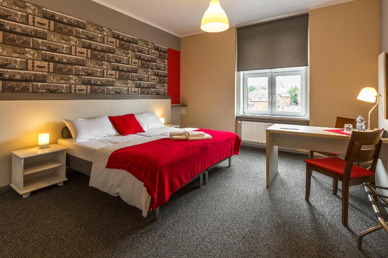 Double Room image 4