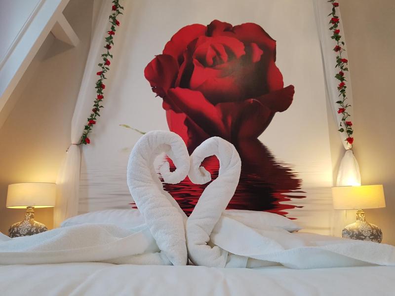 Romantic Double Room image 1
